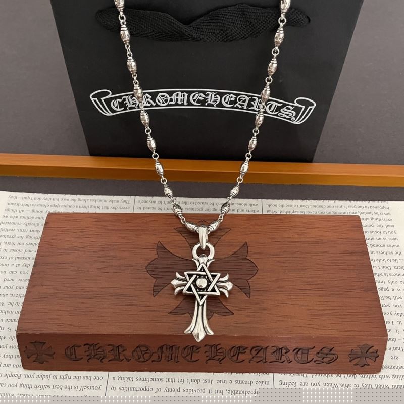 Ch**me He**ts necklaces